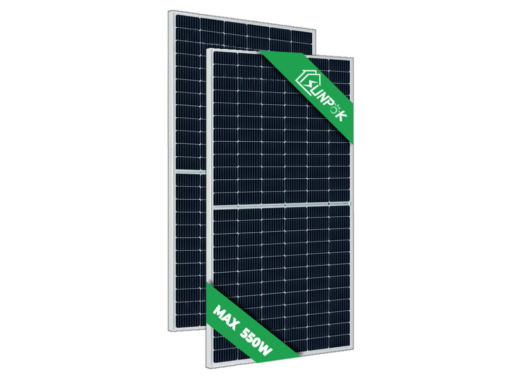450W 550W 600W 모노럴 PV 지판 반쪽 전지 PV 모듈 규소 태양 전지 12BB를 검게하세요